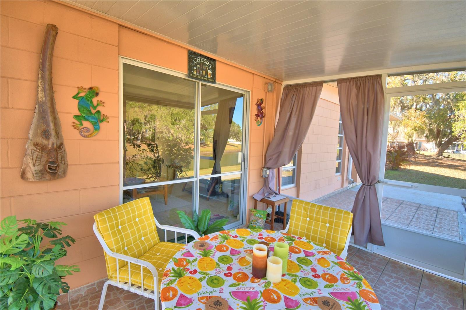 LAKESHORE CLUB - Residential