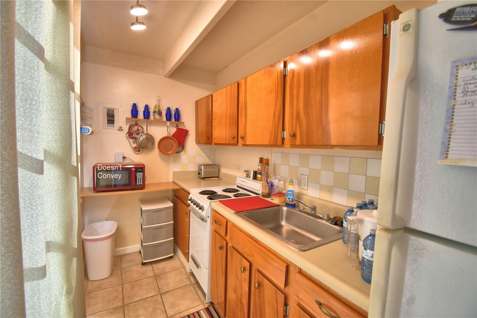 LAKESHORE CLUB - Residential