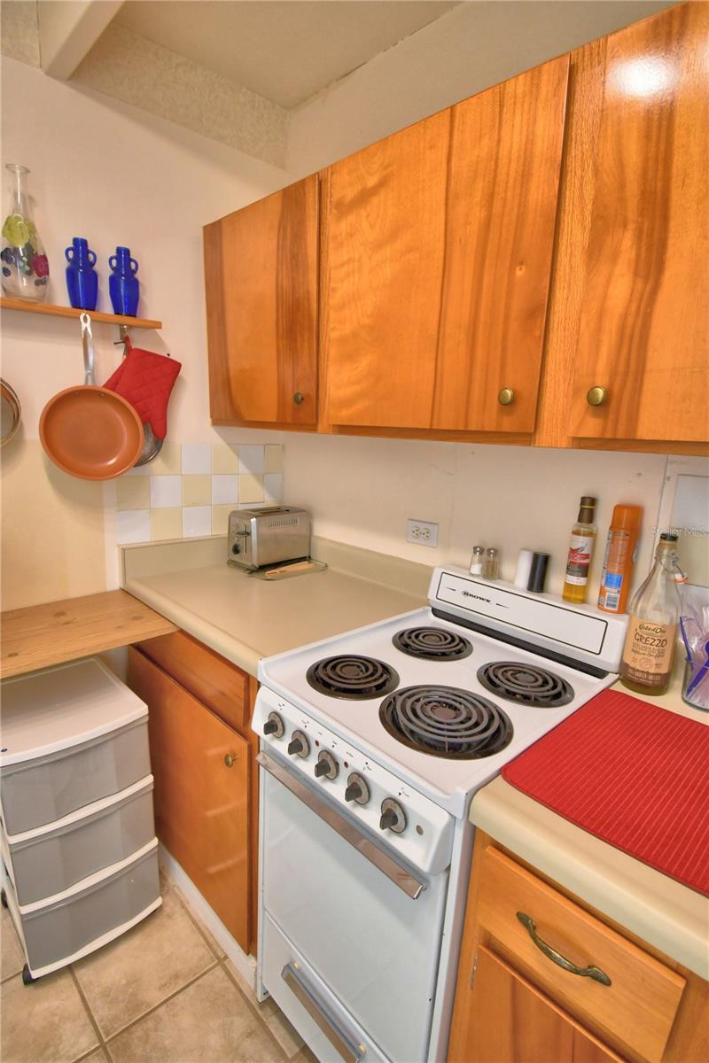 LAKESHORE CLUB - Residential