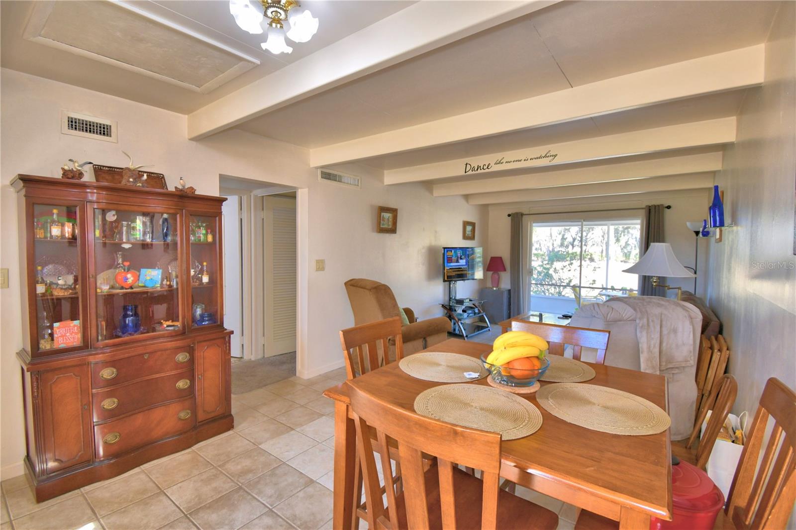 LAKESHORE CLUB - Residential