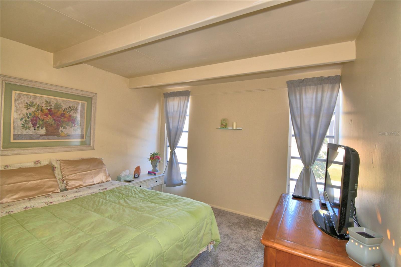 LAKESHORE CLUB - Residential