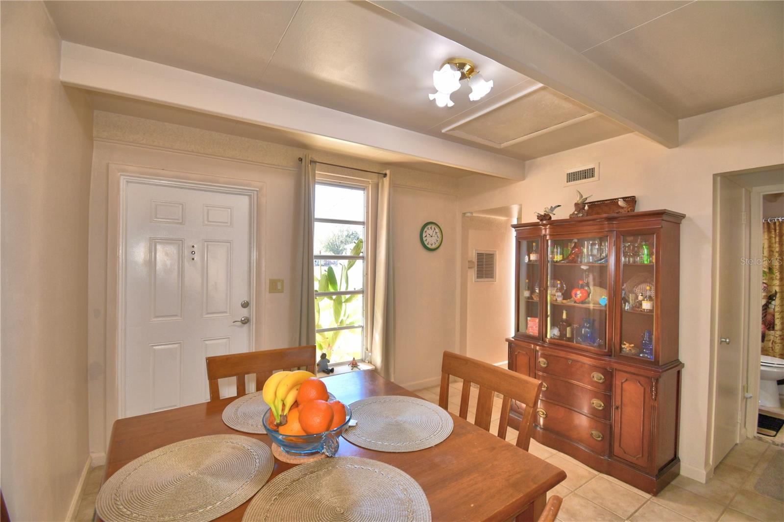 LAKESHORE CLUB - Residential