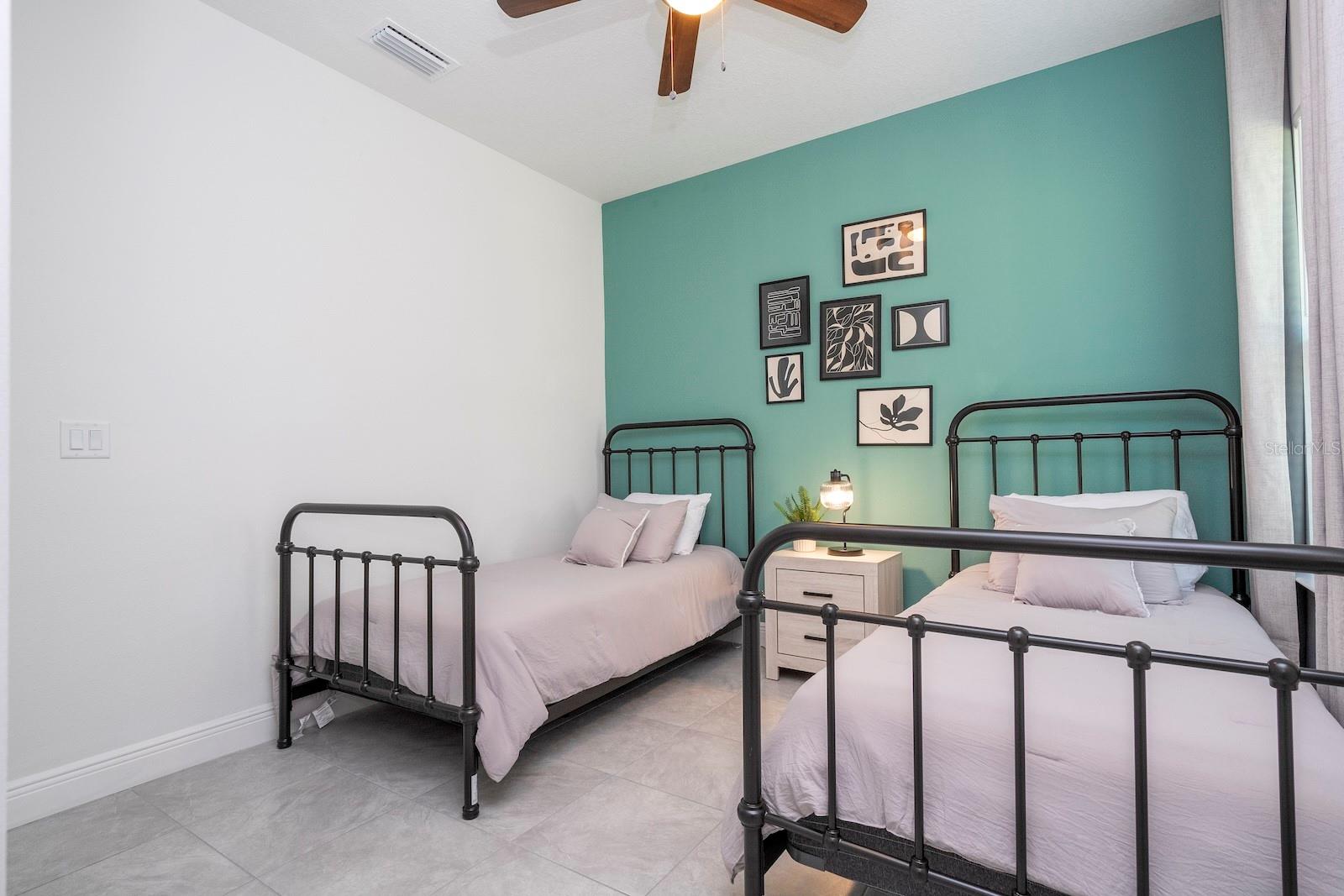 MARION OAKS - Residential