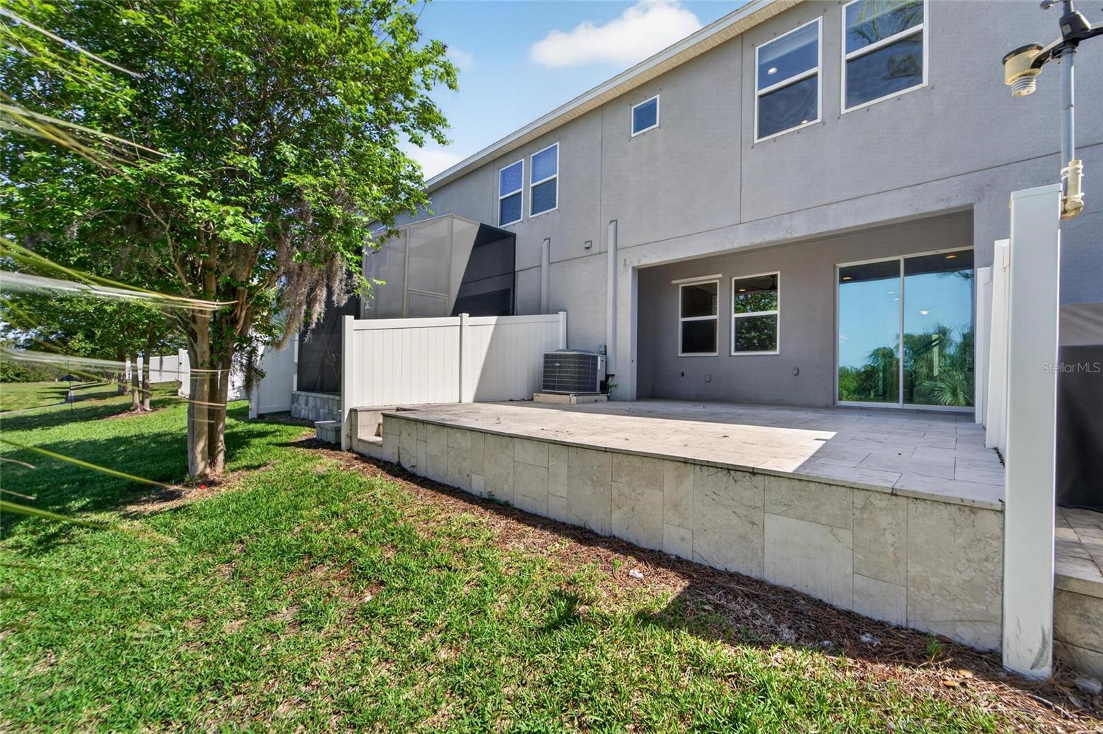 JACKSON SQUARE TWNHMS - Residential