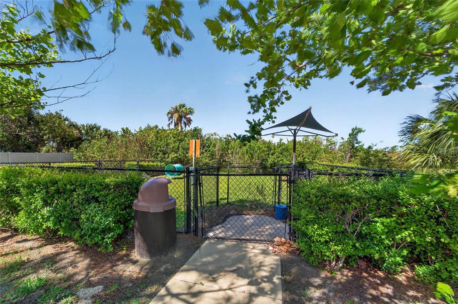 JACKSON SQUARE TWNHMS - Residential