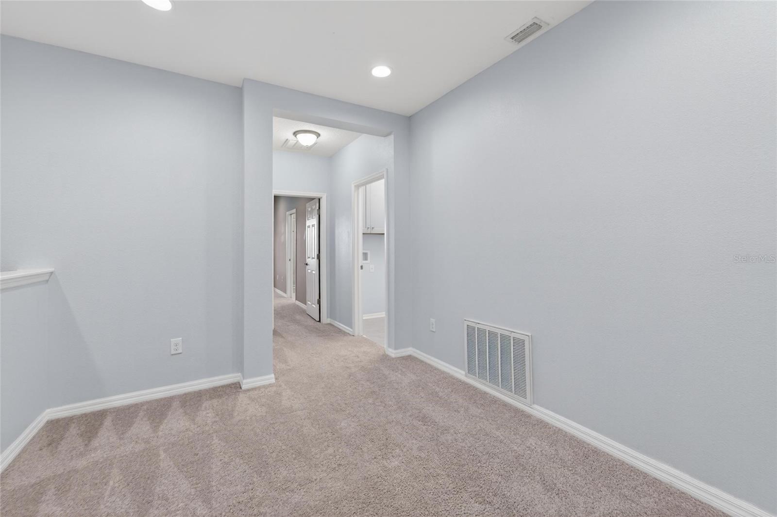 JACKSON SQUARE TWNHMS - Residential