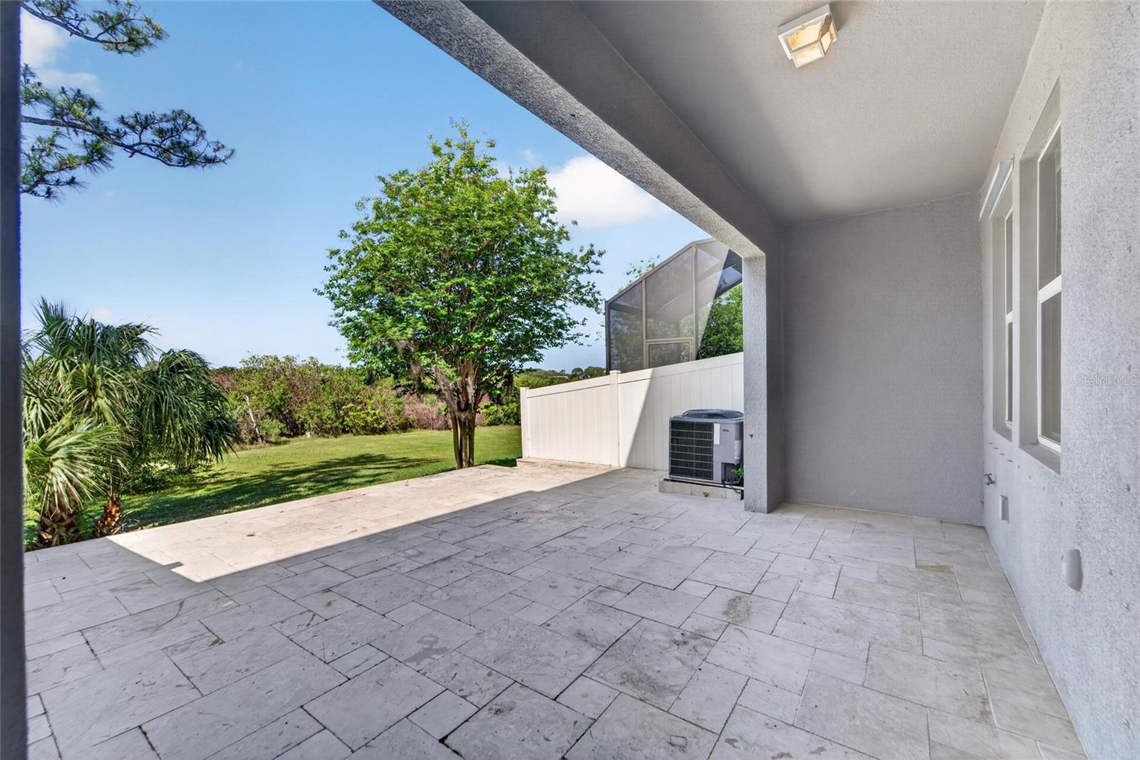 JACKSON SQUARE TWNHMS - Residential