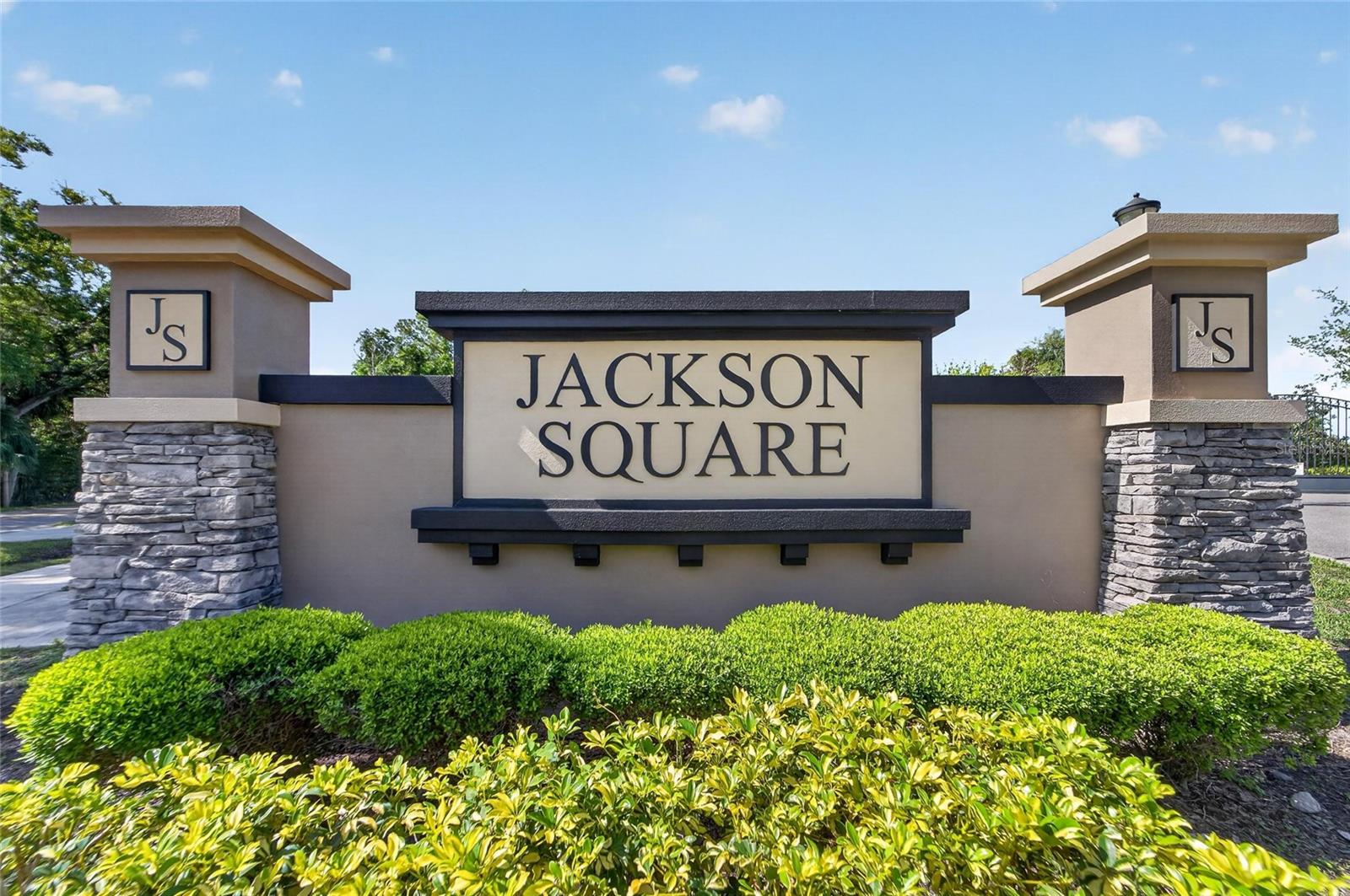 JACKSON SQUARE TWNHMS - Residential