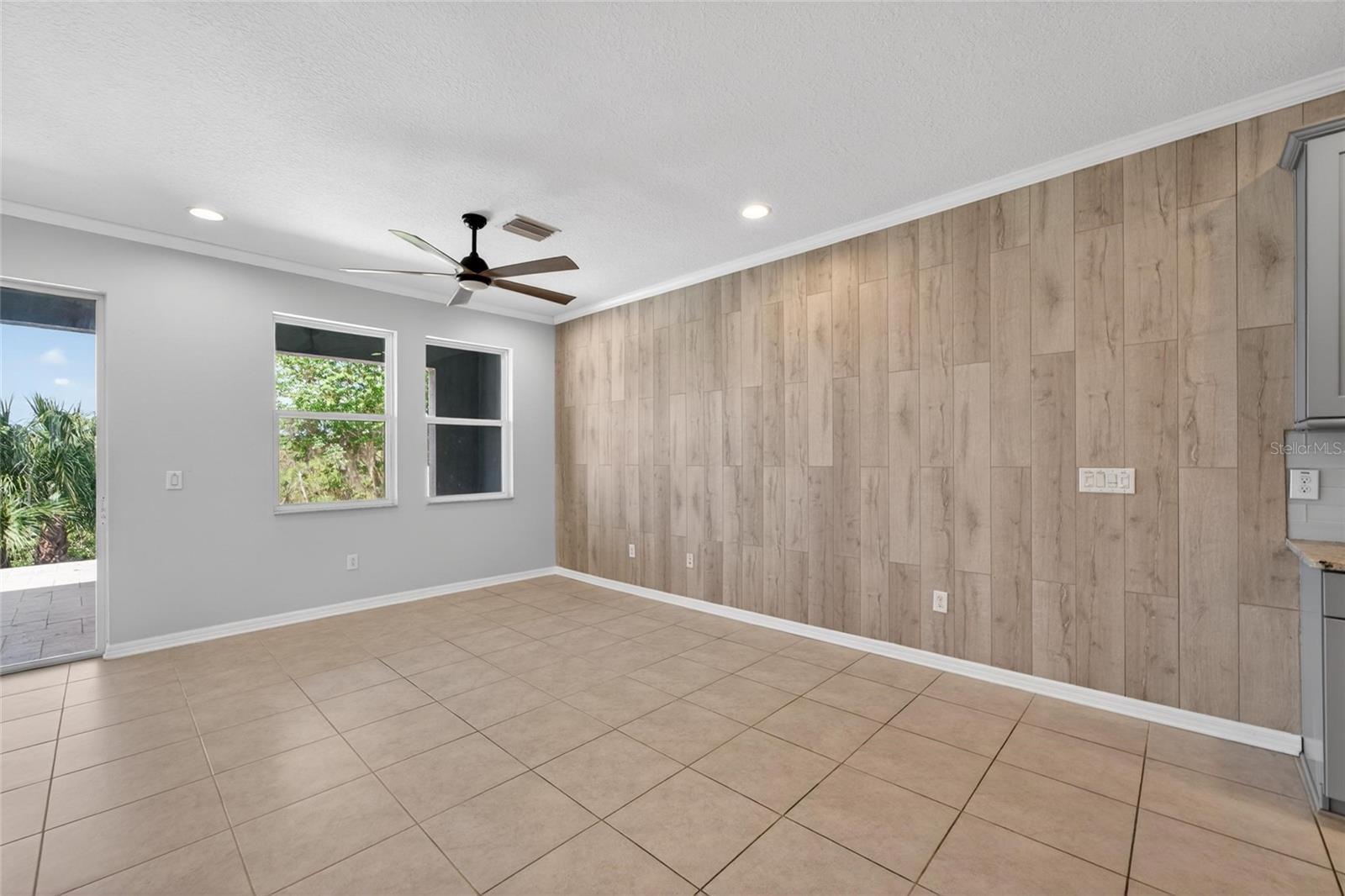 JACKSON SQUARE TWNHMS - Residential