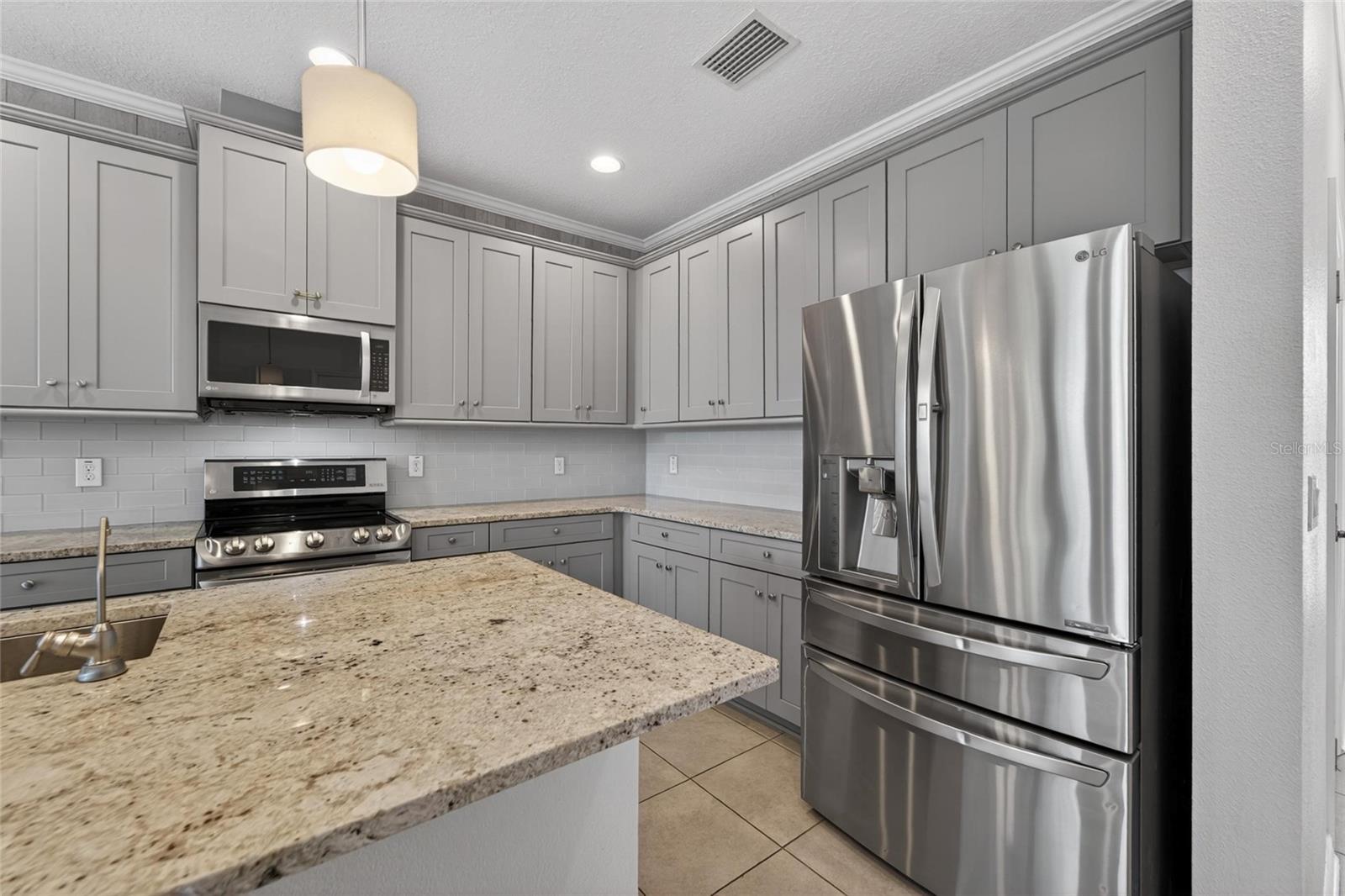 JACKSON SQUARE TWNHMS - Residential