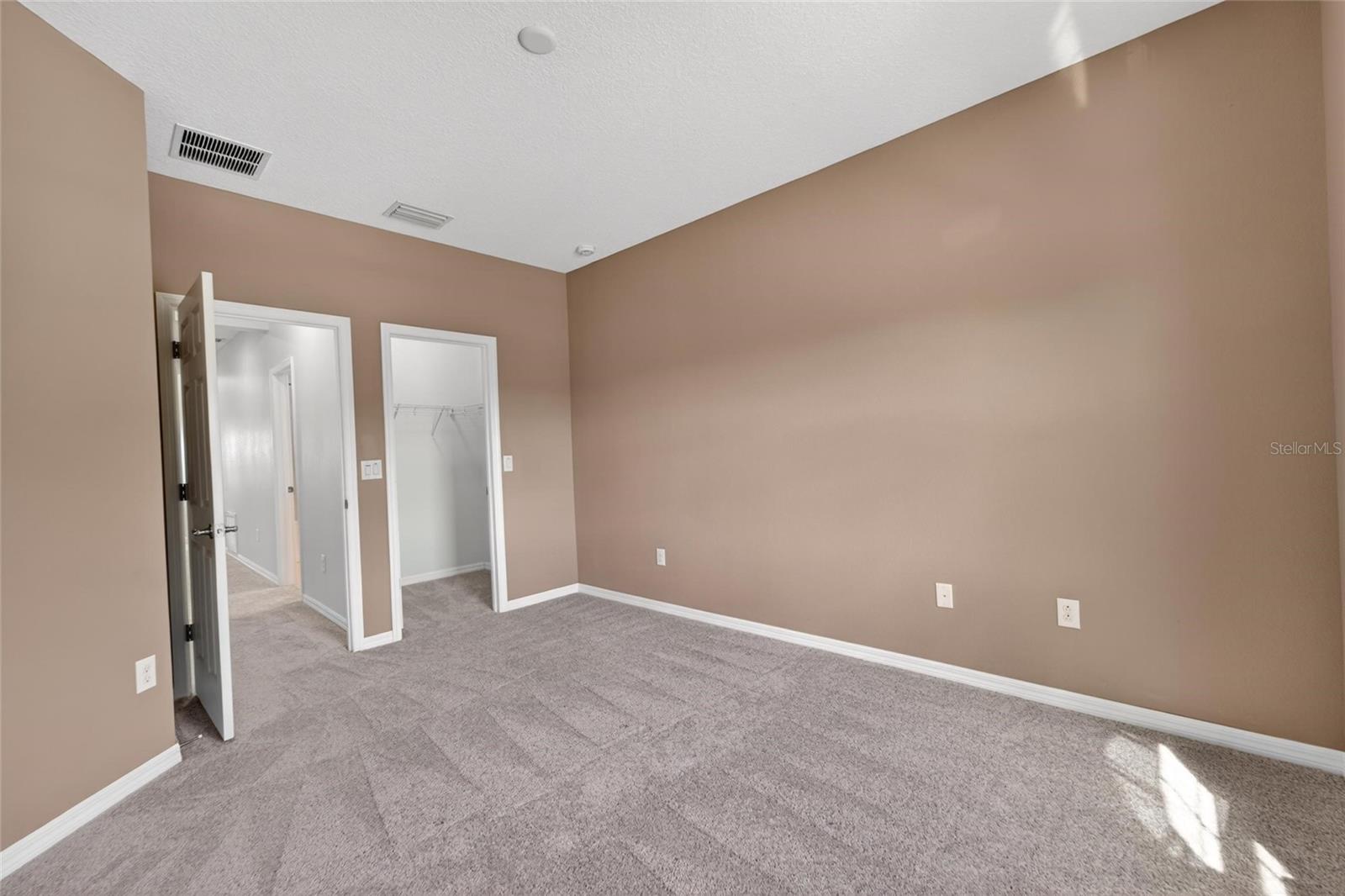 JACKSON SQUARE TWNHMS - Residential