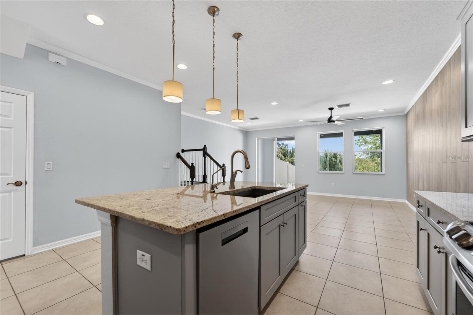 JACKSON SQUARE TWNHMS - Residential