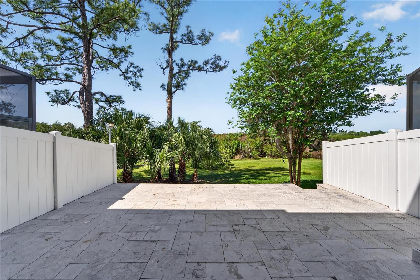 JACKSON SQUARE TWNHMS - Residential