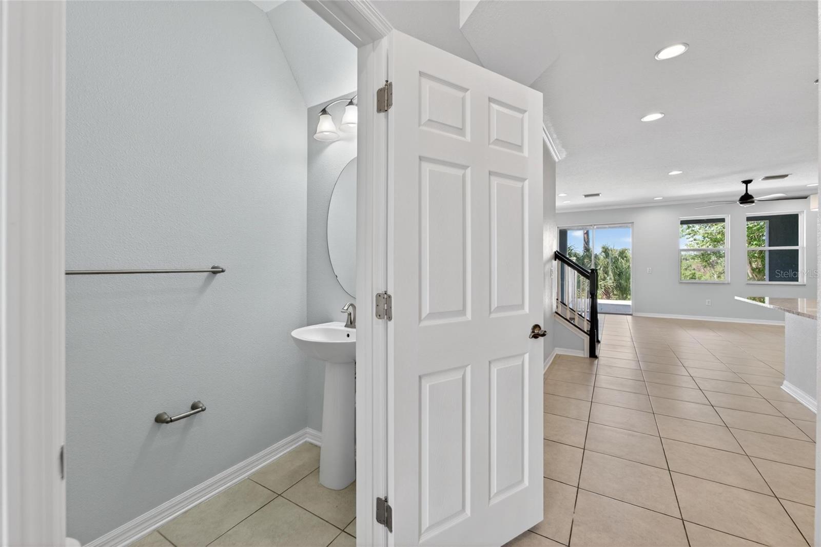 JACKSON SQUARE TWNHMS - Residential