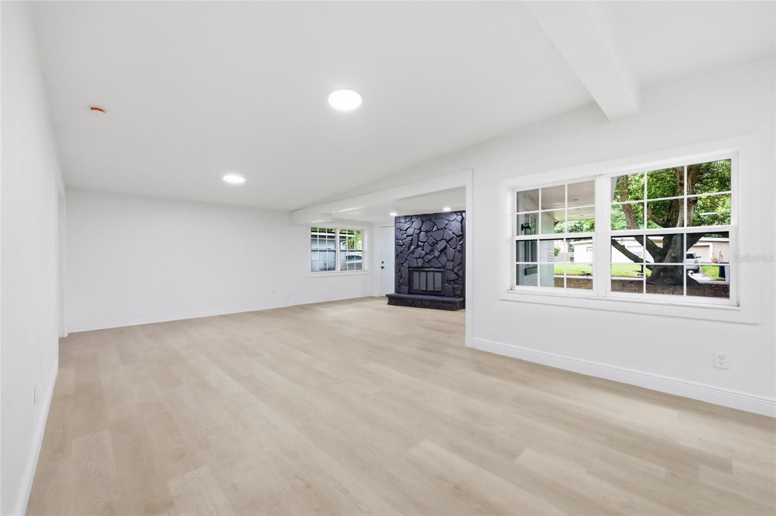 CONDEL GARDENS - Residential