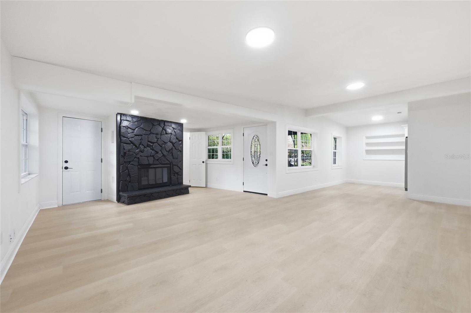 CONDEL GARDENS - Residential