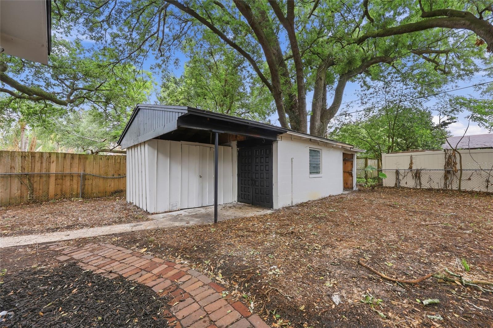 CONDEL GARDENS - Residential