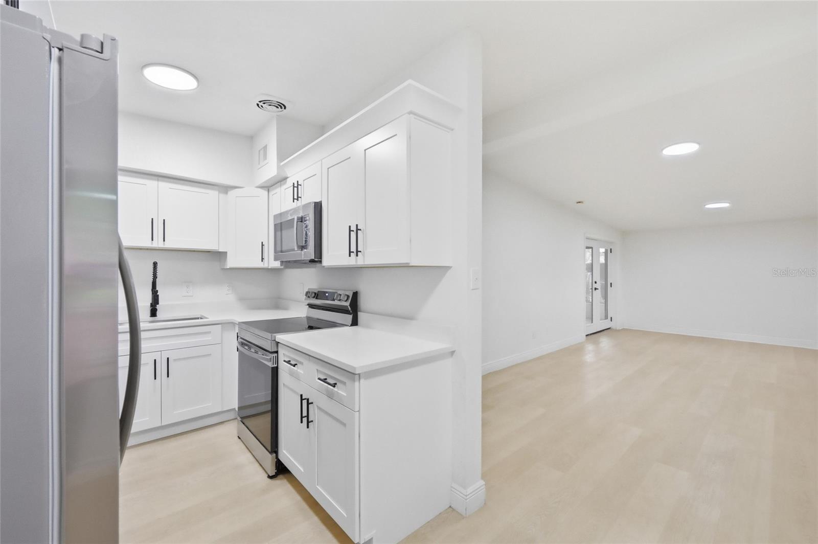 CONDEL GARDENS - Residential