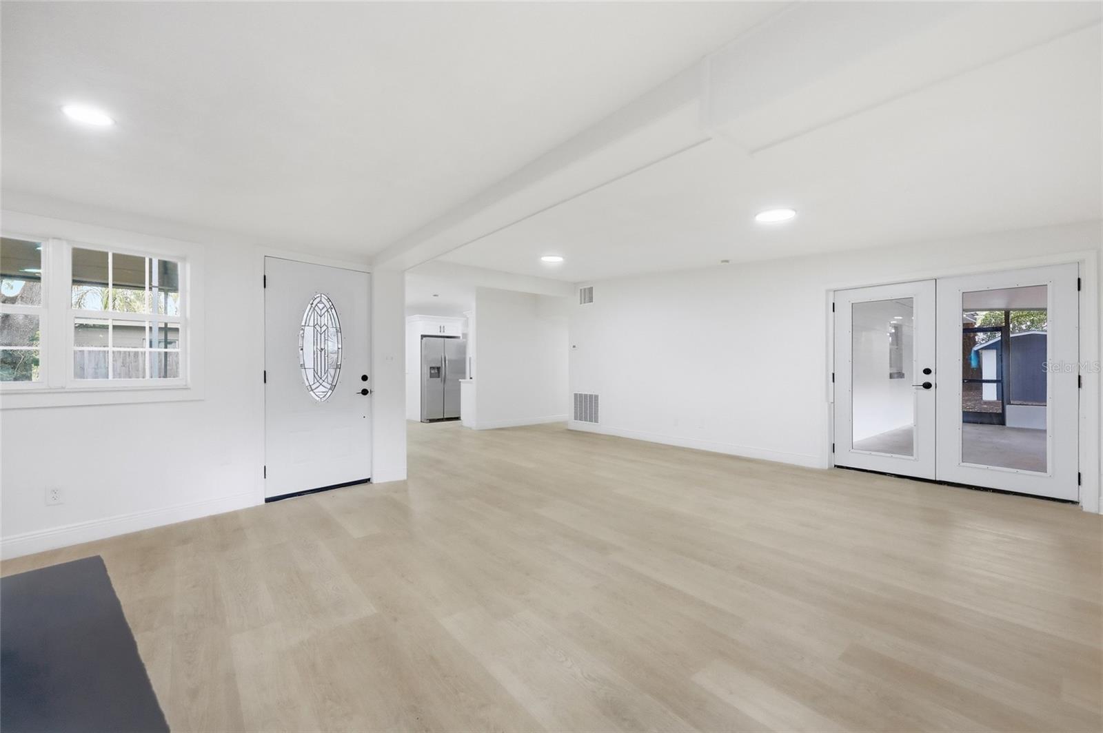 CONDEL GARDENS - Residential