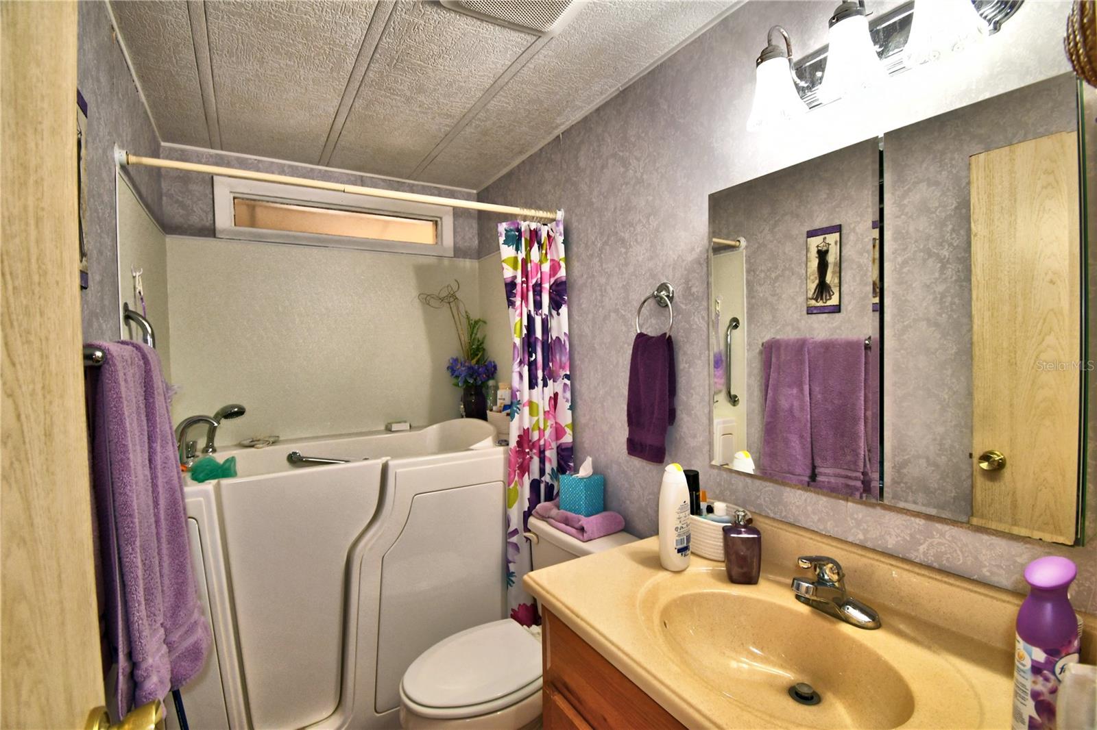 OAKWOOD ESTATES - Residential