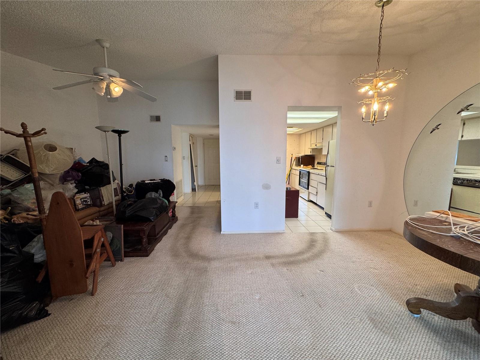 HOLIDAY LAKE VILLAS CONDO - Residential