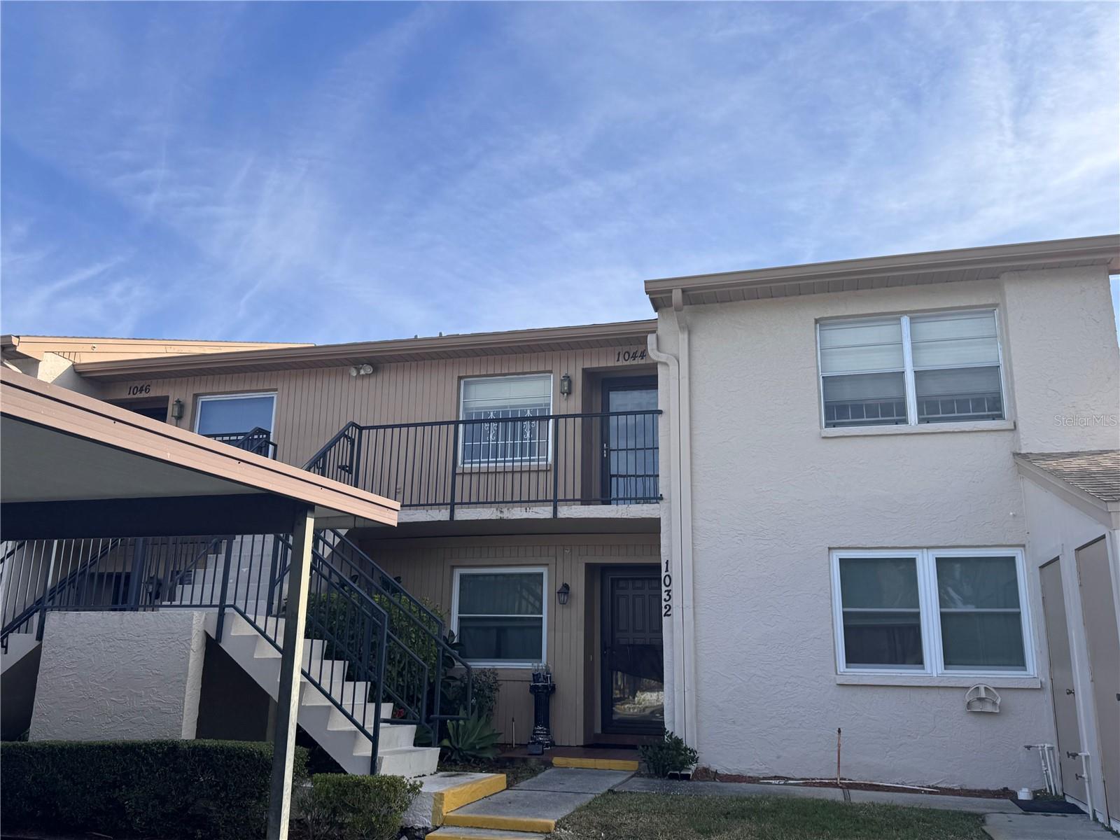 HOLIDAY LAKE VILLAS CONDO - Residential