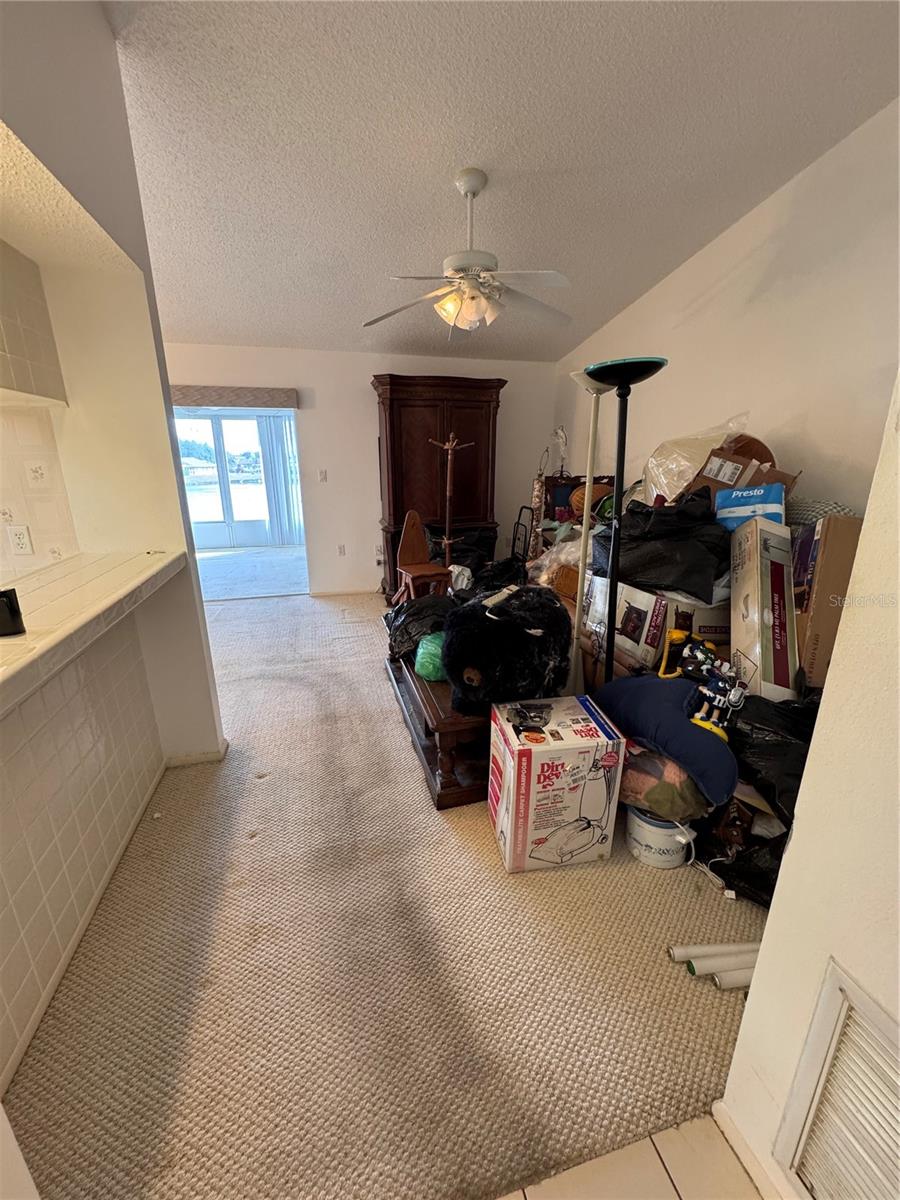 HOLIDAY LAKE VILLAS CONDO - Residential