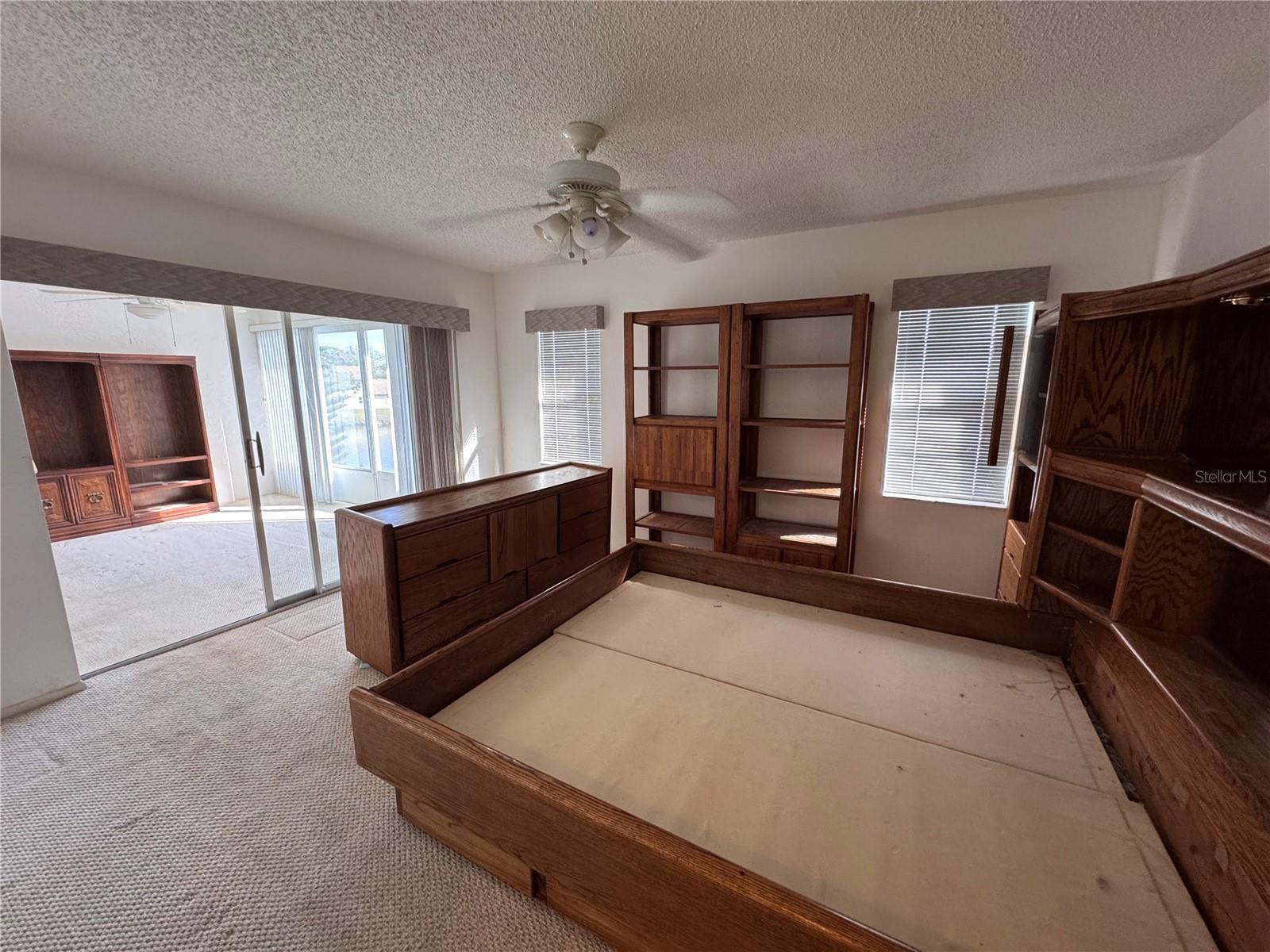 HOLIDAY LAKE VILLAS CONDO - Residential