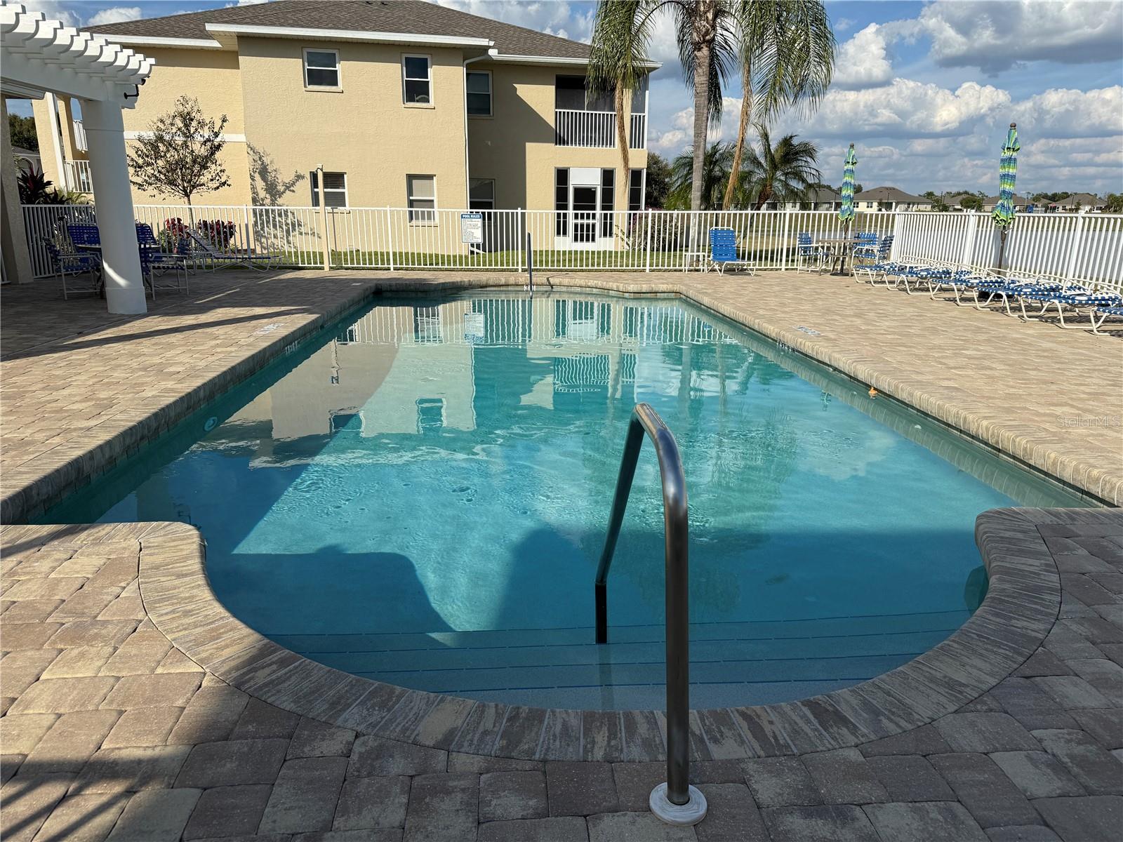 LINKSIDE - Residential