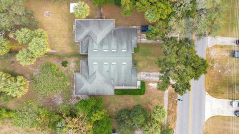 A home in FRUITLAND PARK