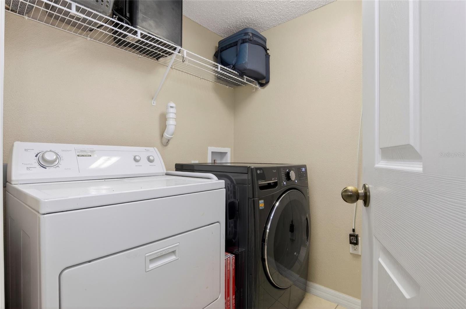 EMERALD ISLAND RESORT PH 2 - Residential