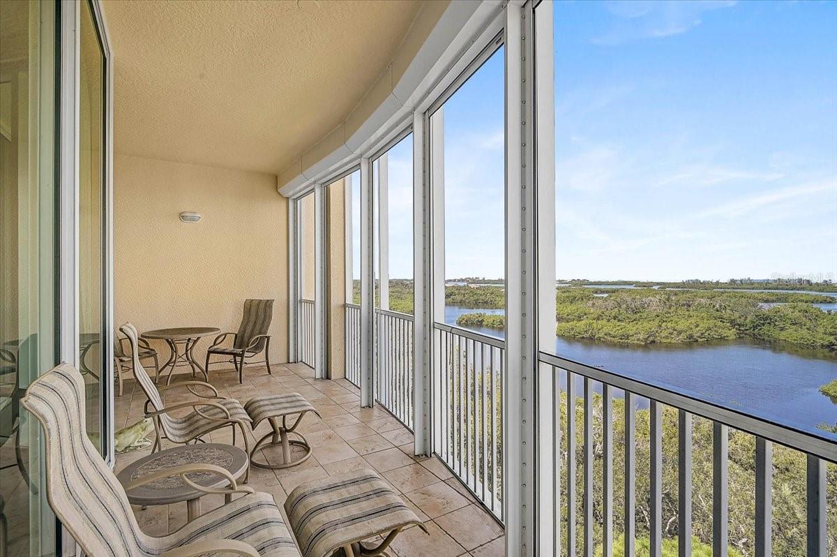 409 N POINT ROAD 803