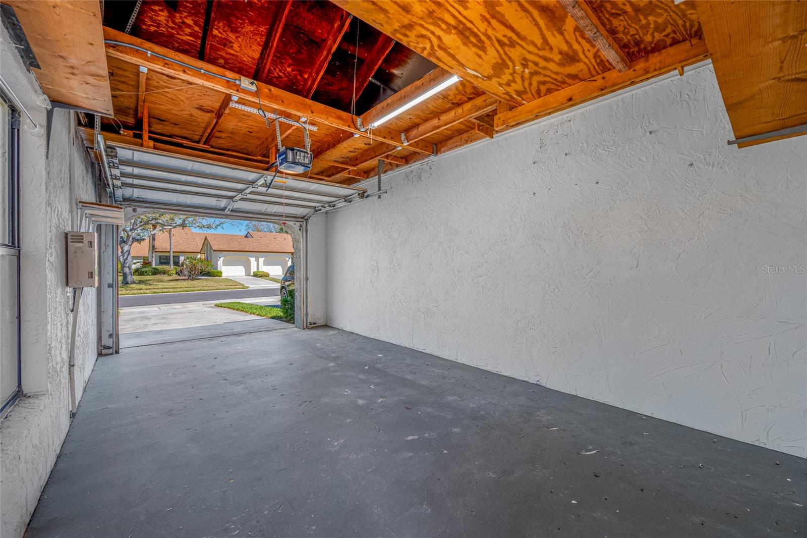 FEATHER COVE - Residential