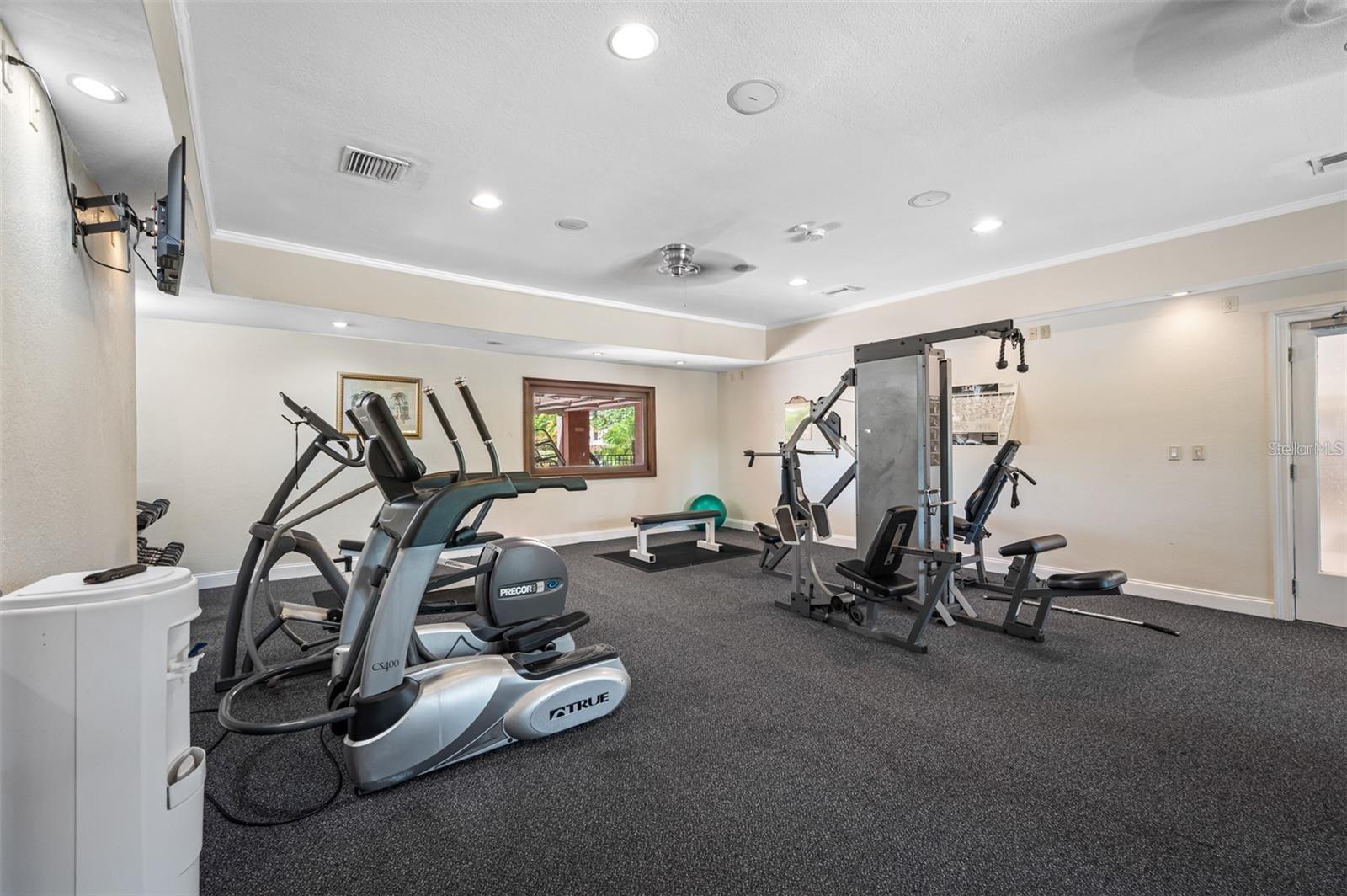 ITOPIA PRIVATE RESIDENCES CONDO - Residential Lease