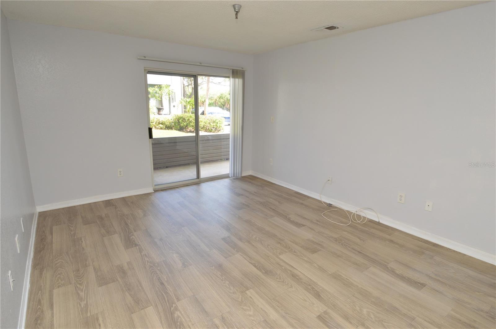 ITOPIA PRIVATE RESIDENCES CONDO - Residential Lease