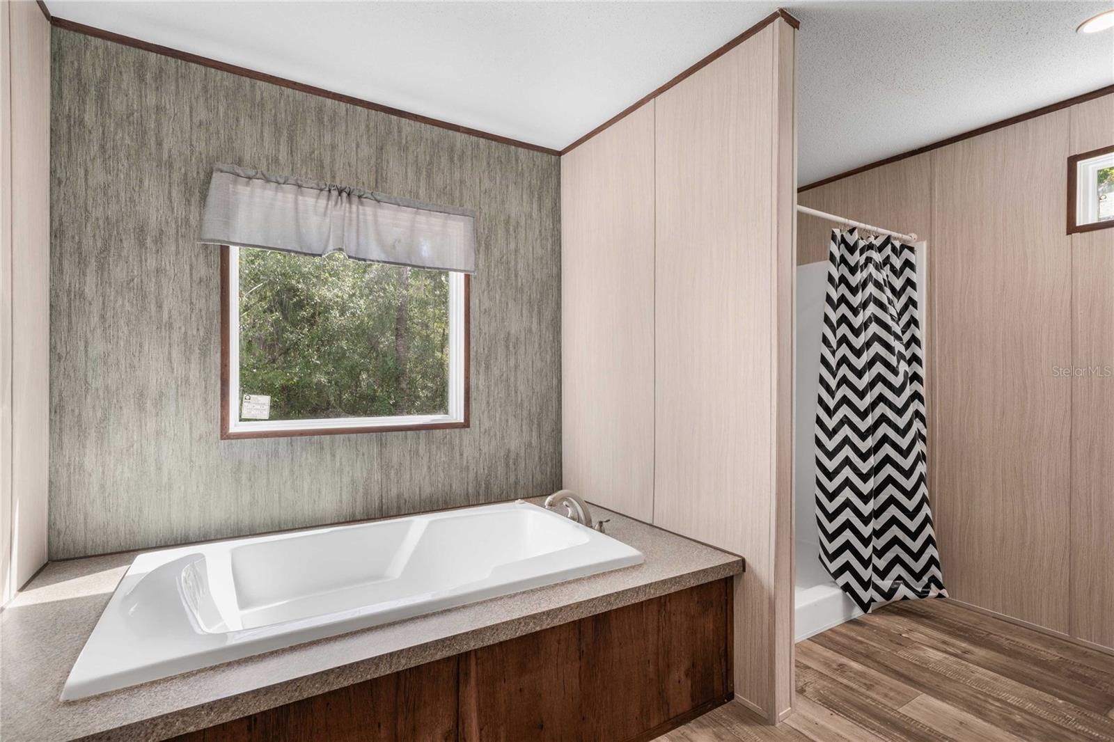 FOREST LAKE NORTH - Residential