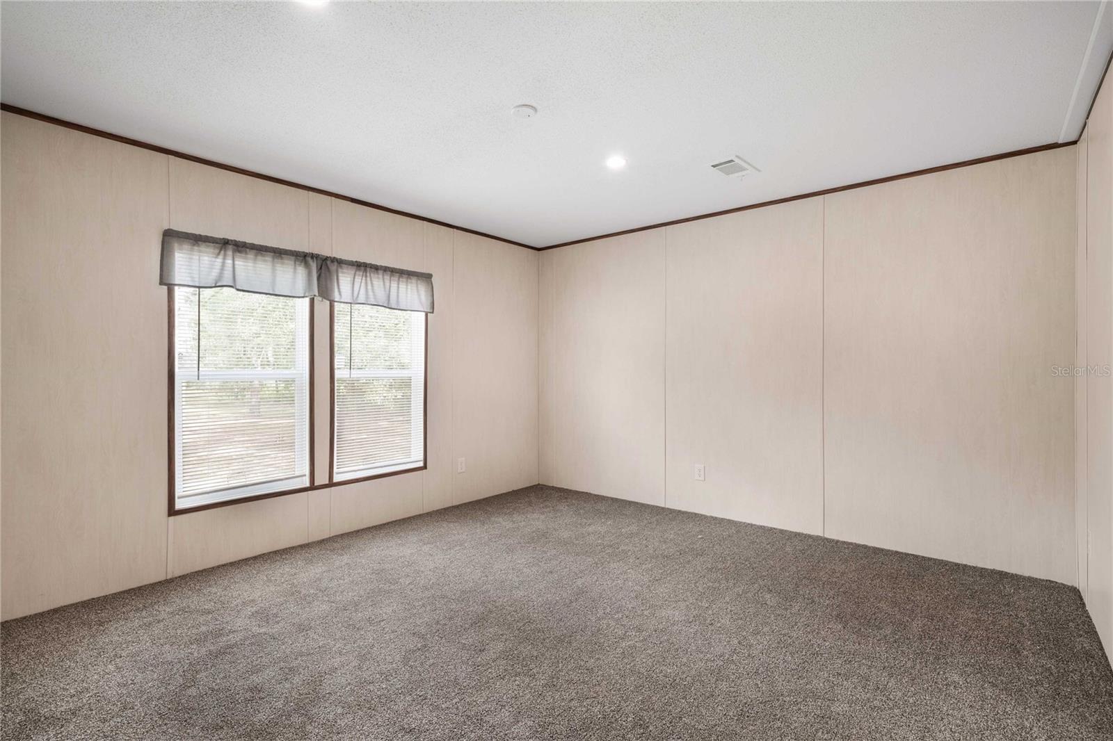 FOREST LAKE NORTH - Residential