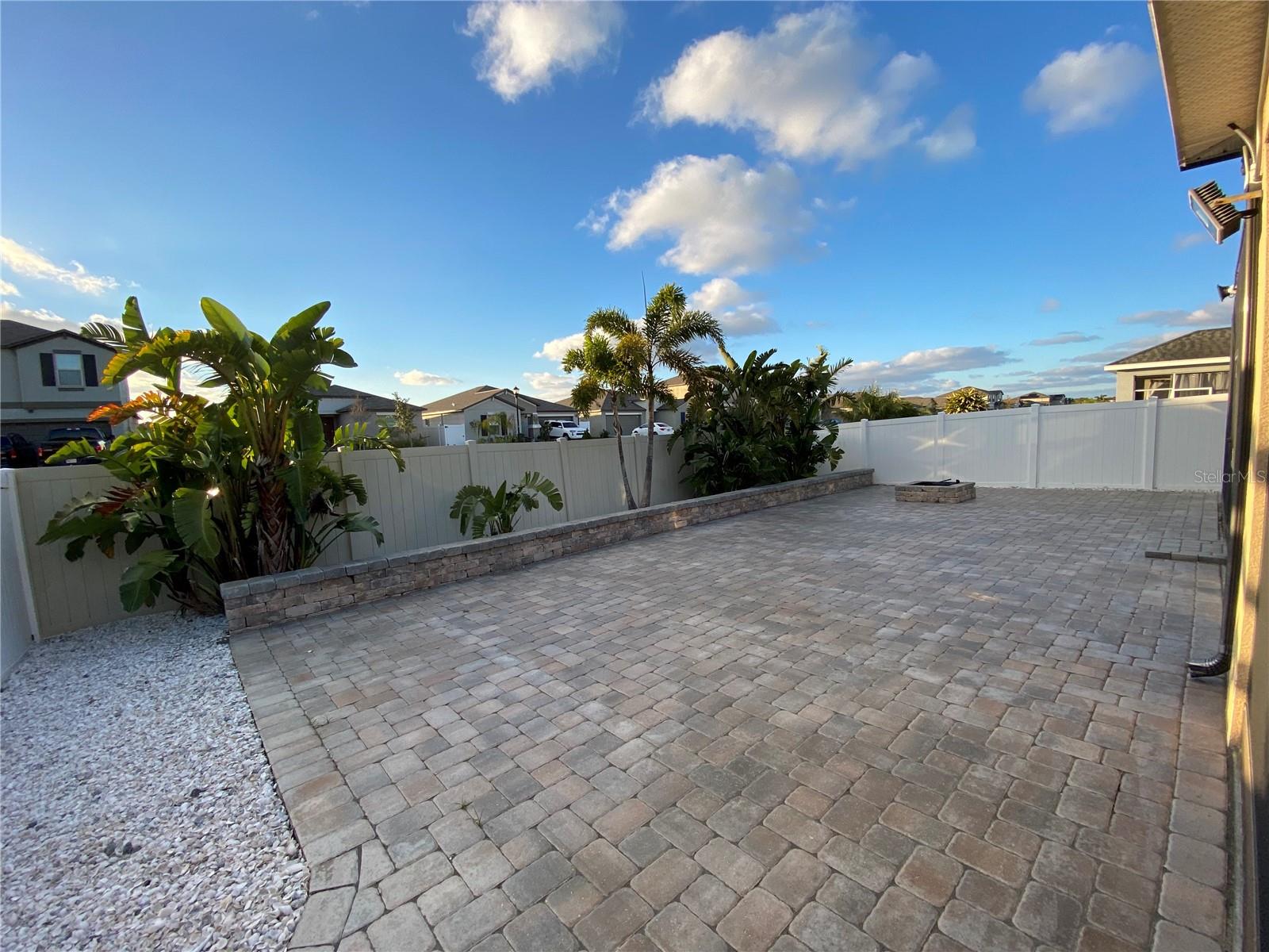 BAHIA LAKES PH 3 - Residential