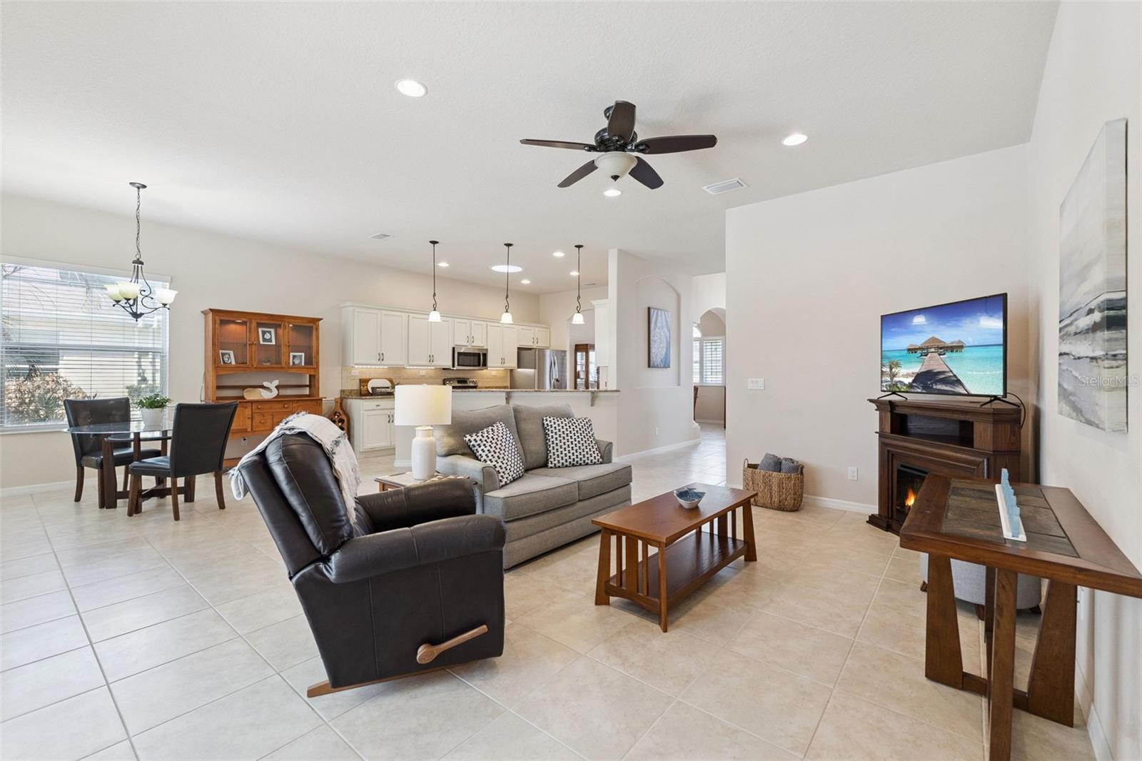 PROMENADE PARKE - Residential