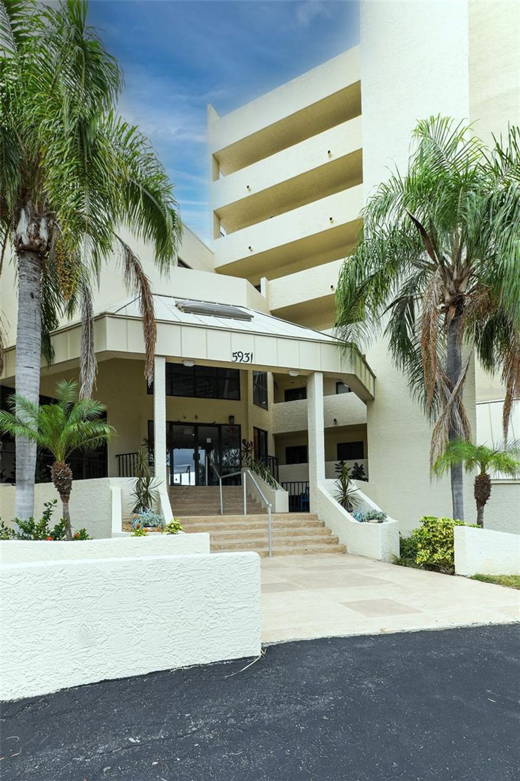 Photo of 6009 Sea Ranch Drive #115, Hudson, FL 34667 (MLS # TB8437167)