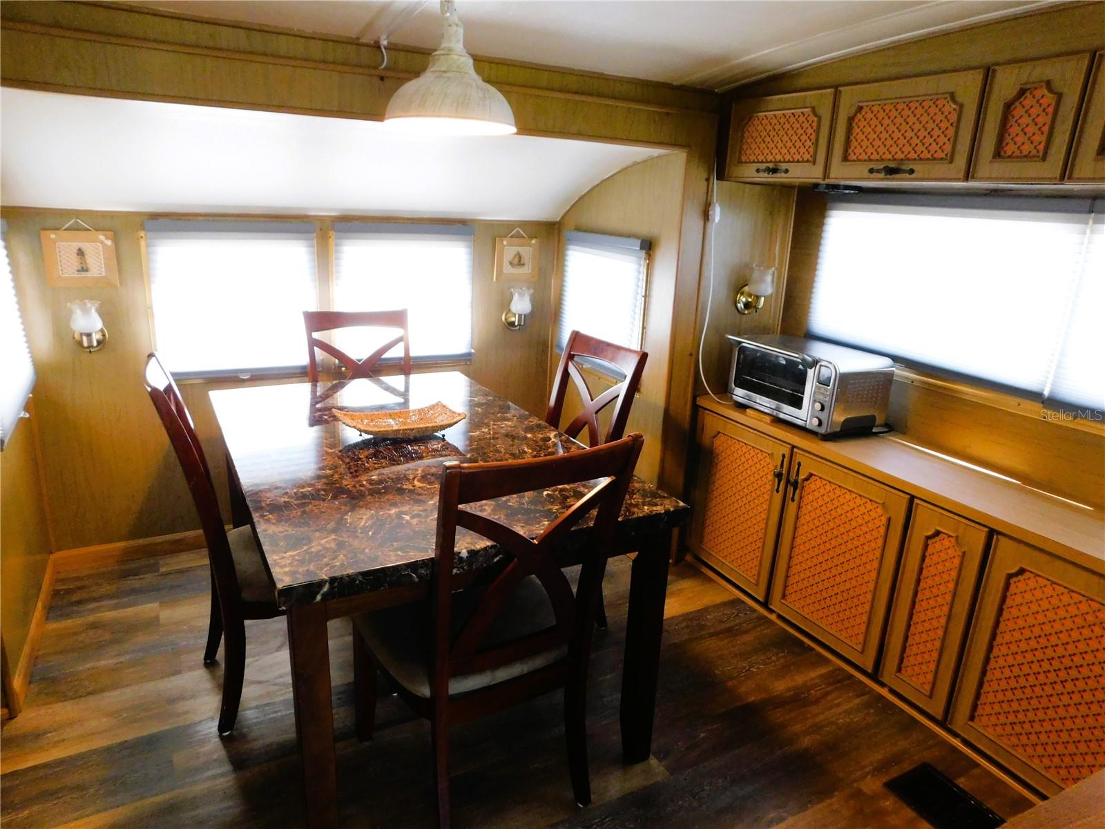 OUTDOOR RESORTS AMERICA - Residential