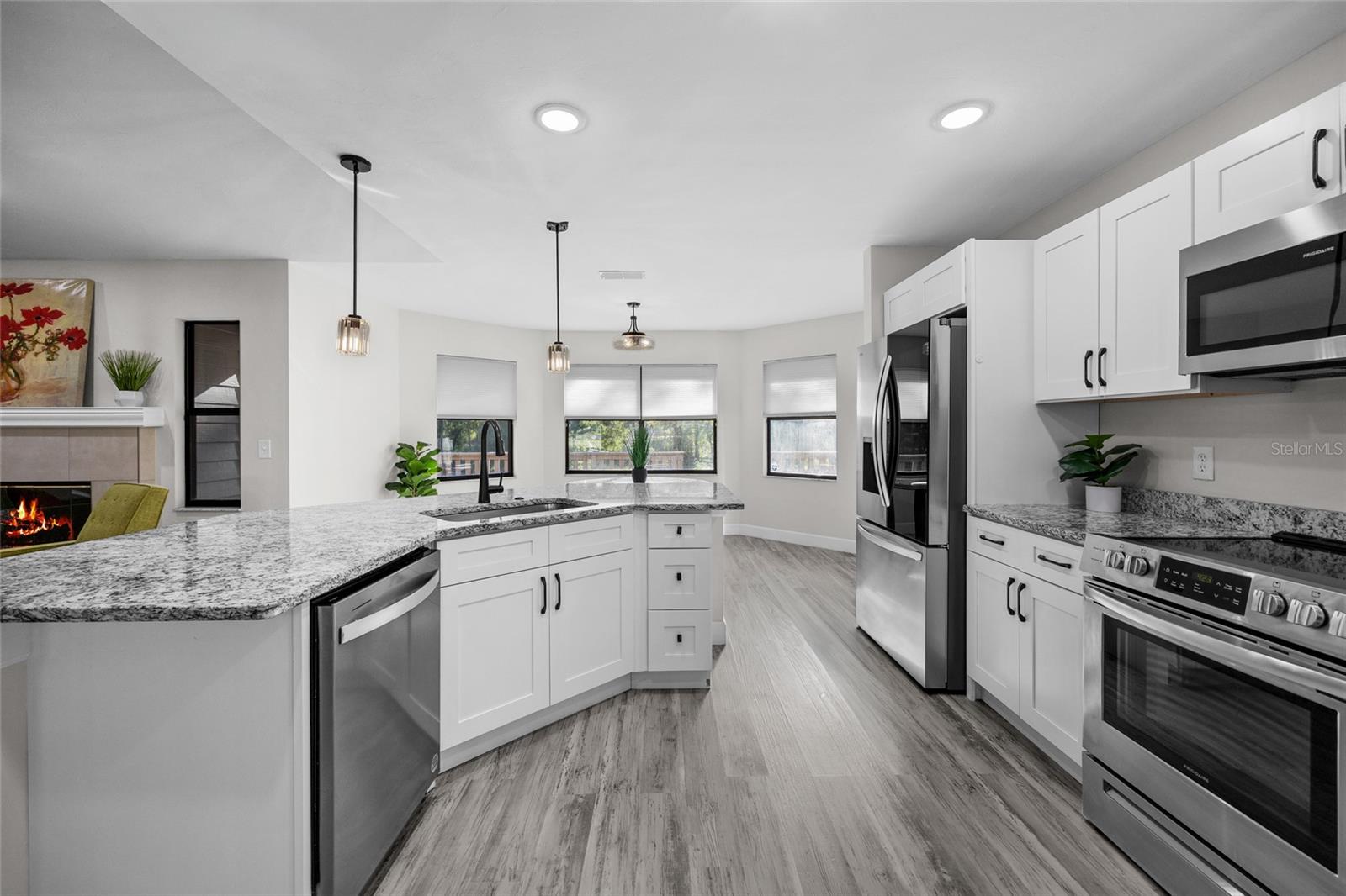 MEADOWS OF KANAPAHA - Residential