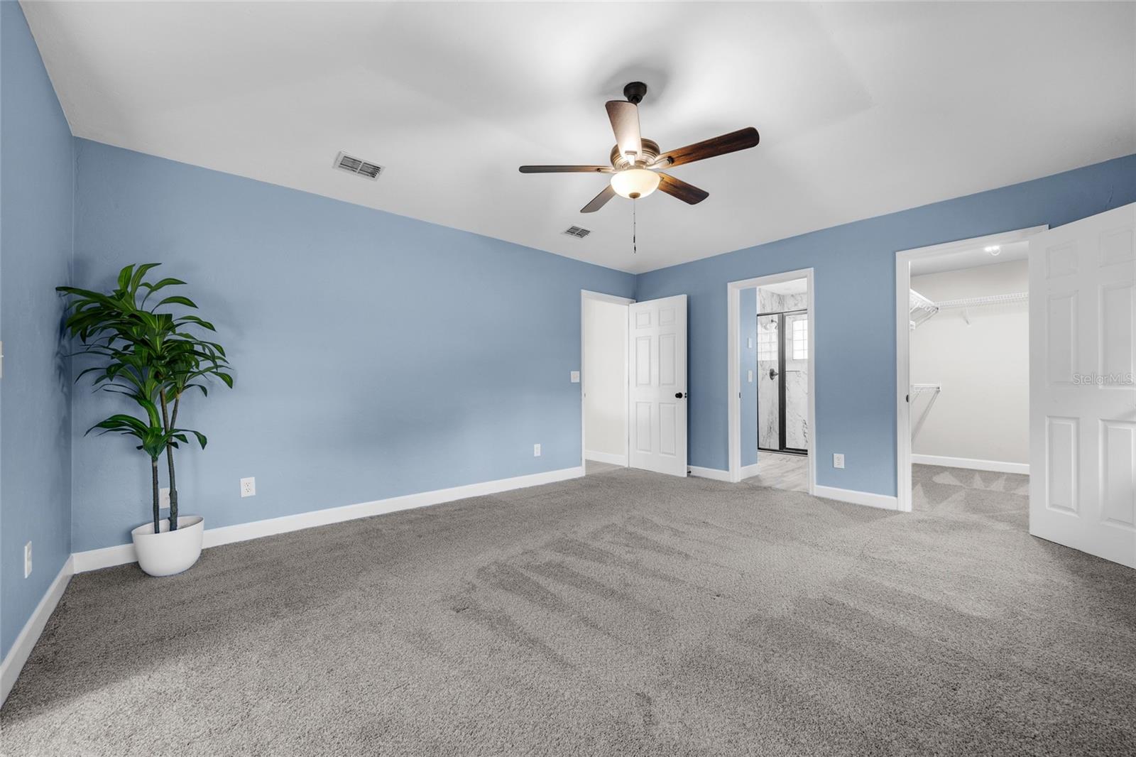 MEADOWS OF KANAPAHA - Residential