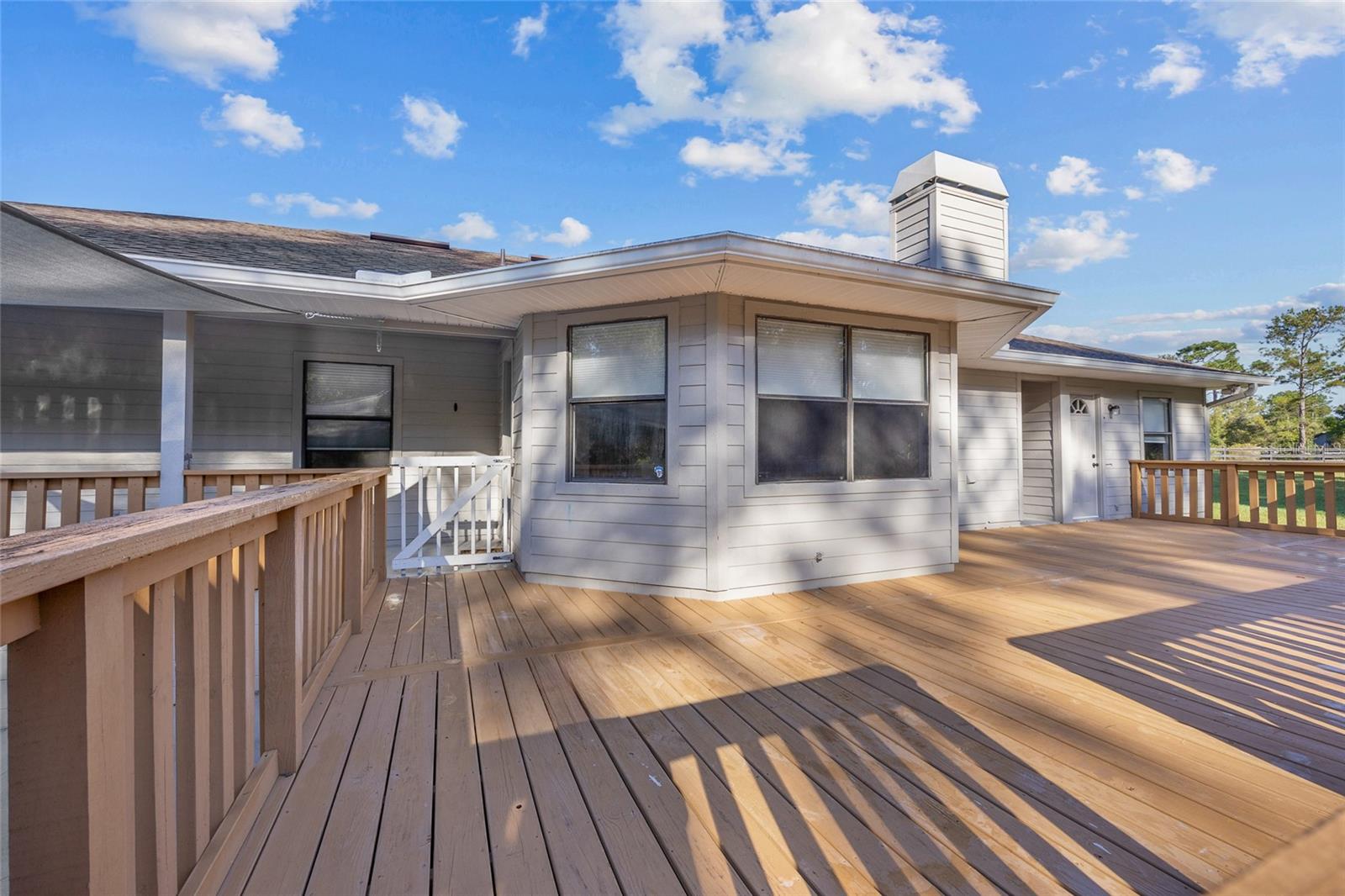 MEADOWS OF KANAPAHA - Residential