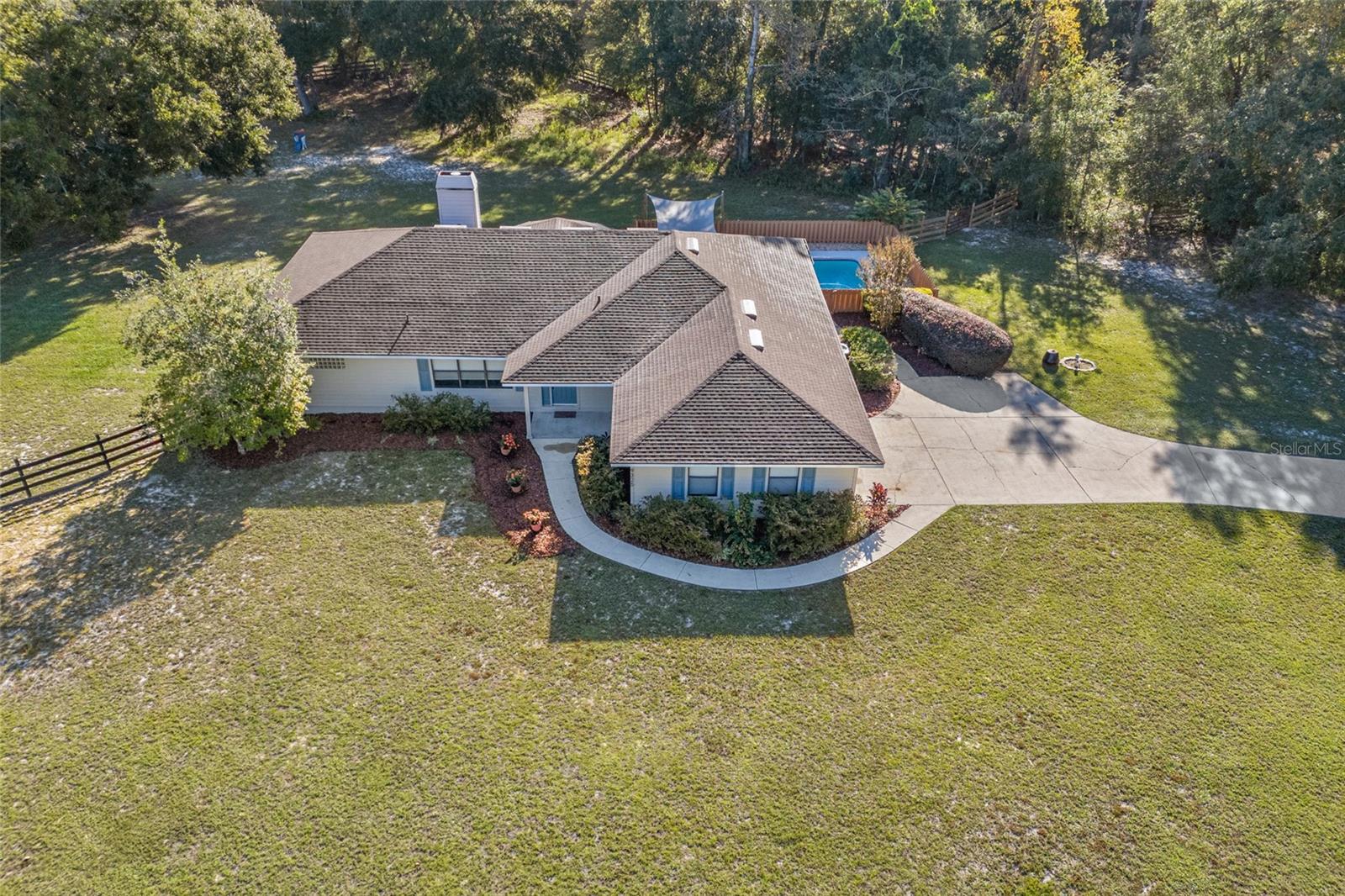 MEADOWS OF KANAPAHA - Residential