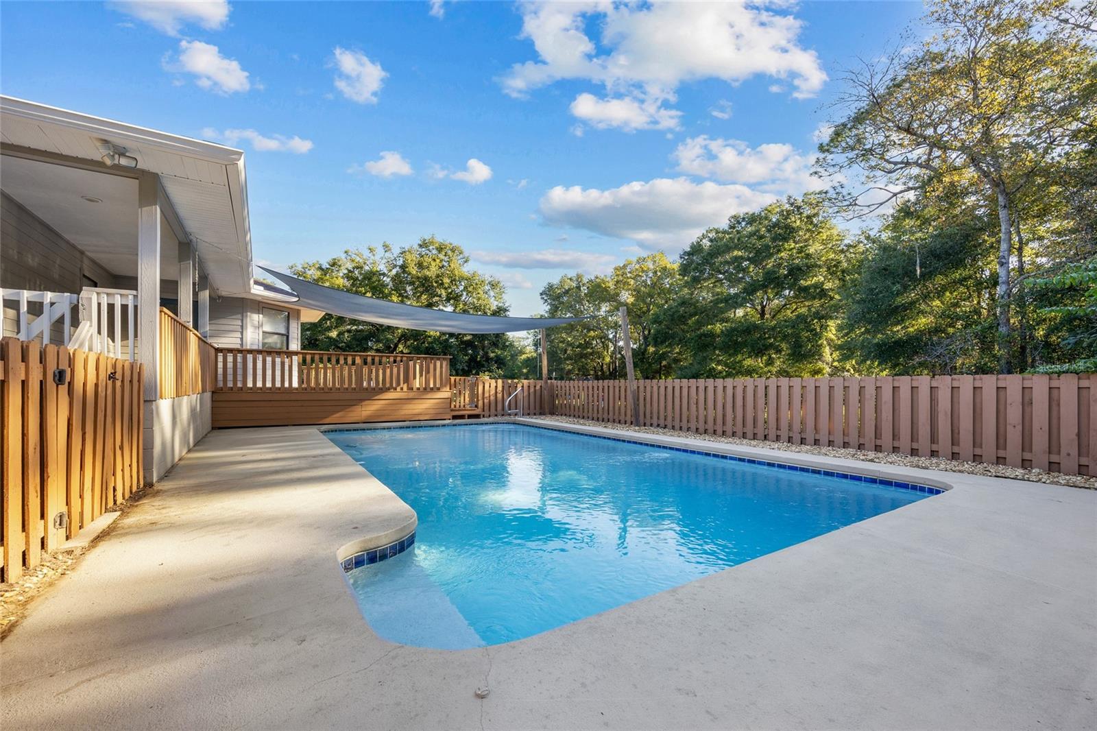 MEADOWS OF KANAPAHA - Residential