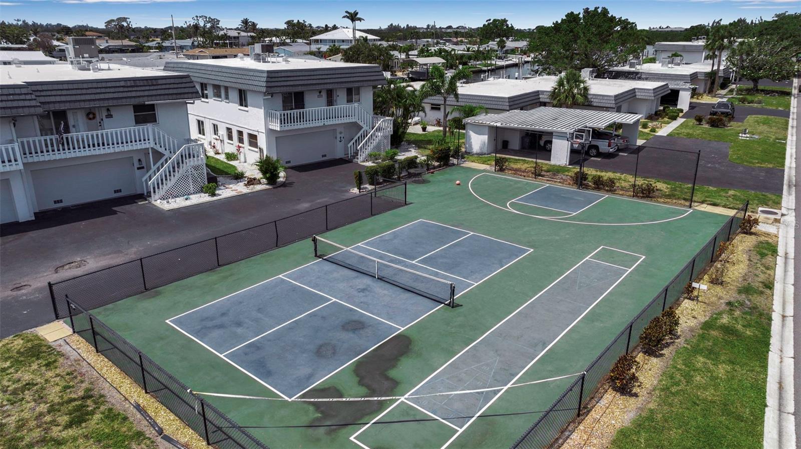 FLAMINGO CAY APTS AMD - Residential