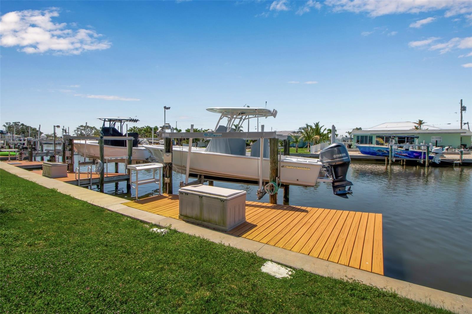 FLAMINGO CAY APTS AMD - Residential