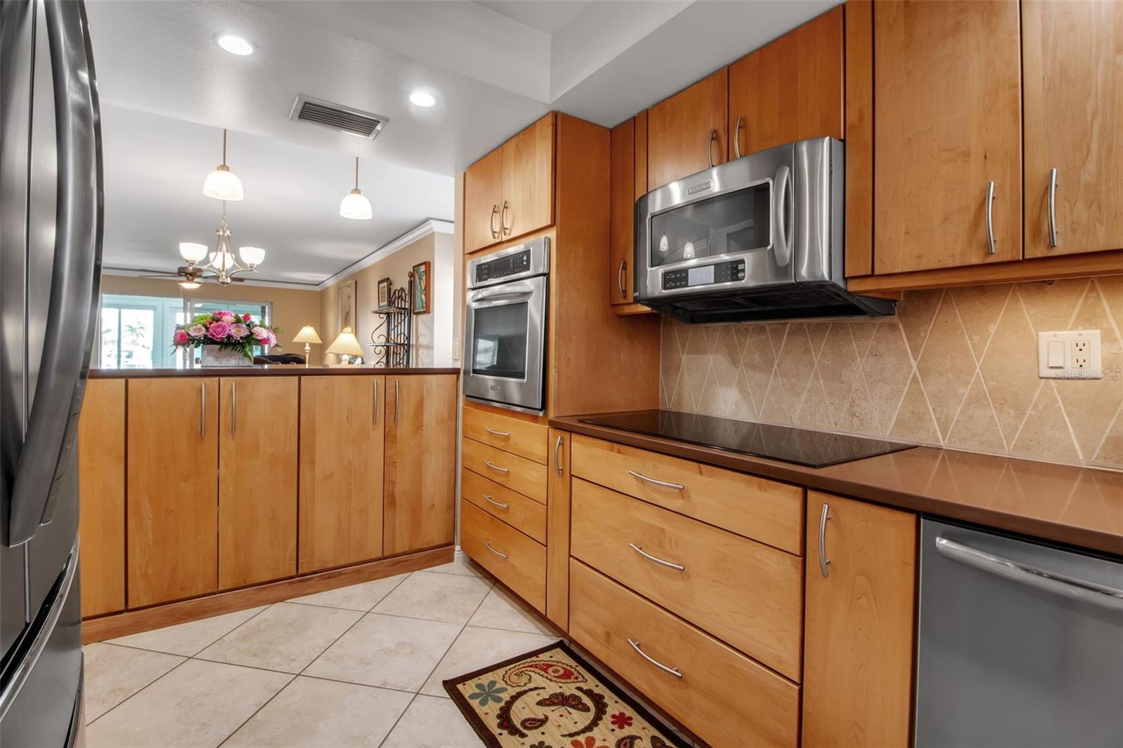 FLAMINGO CAY APTS AMD - Residential