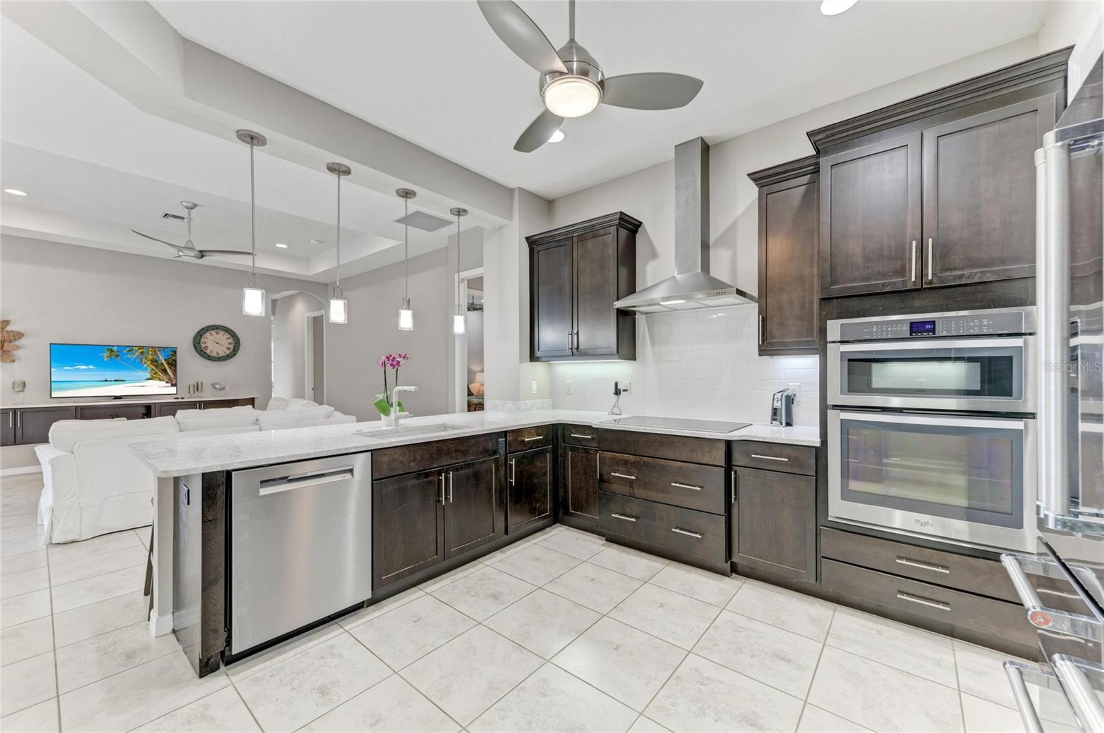 ENCLAVE AT COUNTRY MEADOWS - Residential